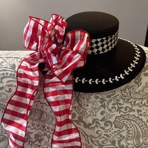 READY for Kentucky Derby!! Elegant Black and White Women's Hat